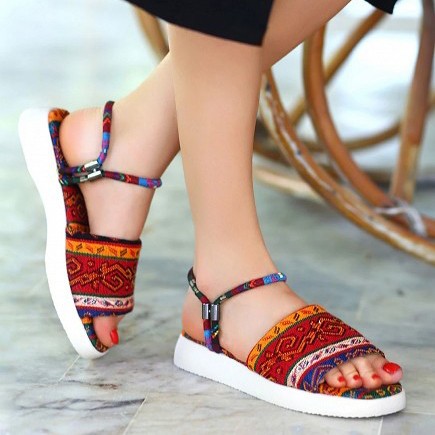 Bluefeet%20Kilim%20Desenli%20Kadın%20Sandalet